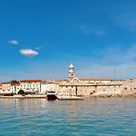 Luisole بيت ضيافة