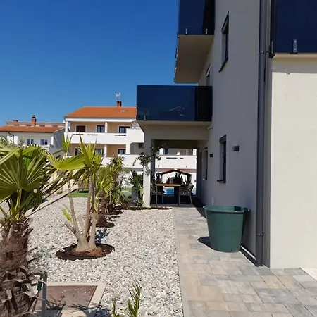 Pensionat Luisole Krk Town