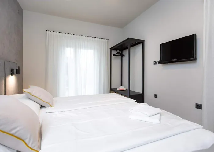 Gostinjska kuća Luisole 4*